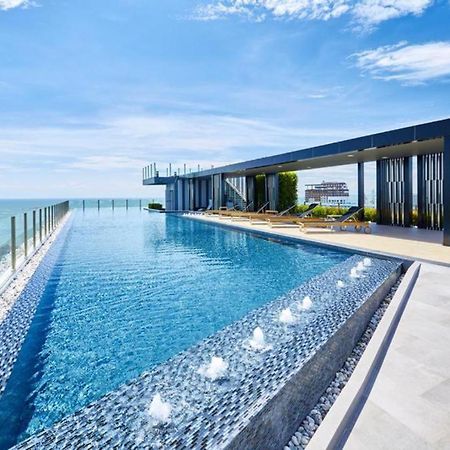 Апартаменты The Base Infinity Паттайя Экстерьер фото